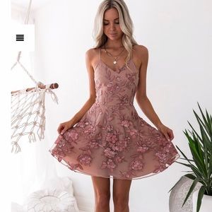 Sassy Rose embroider dress - JAUS